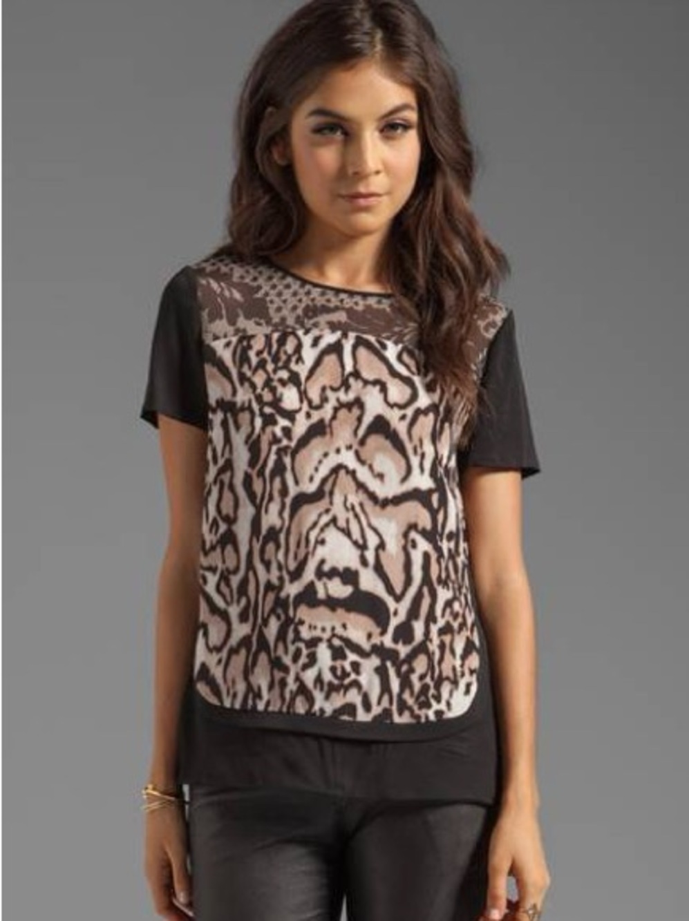 DVF. Becky Leopard Printed Silk Short Sleeve Blouse. Size 2.